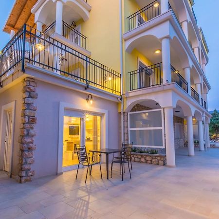 Palace Paulina Apartments Нови Винодолски Екстериор снимка