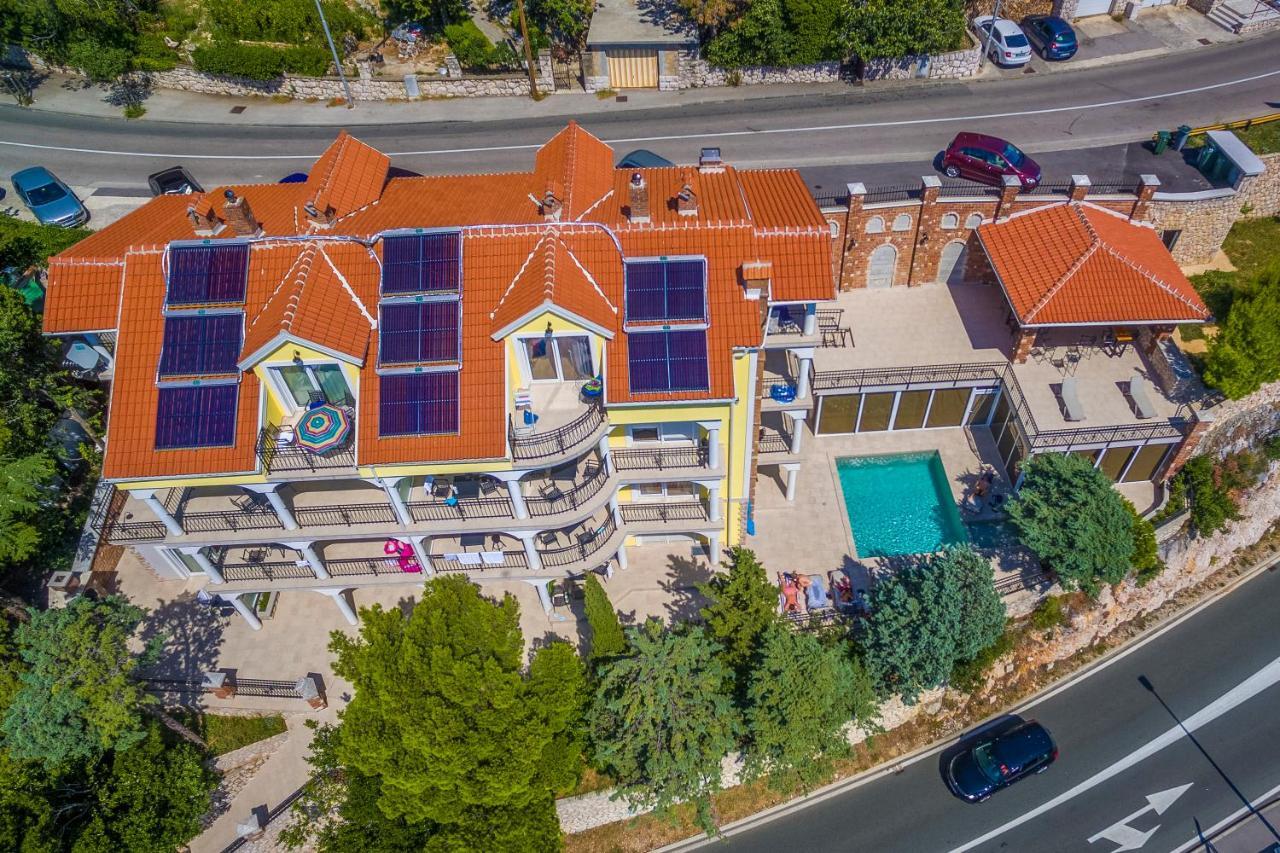 Palace Paulina Apartments Нови Винодолски Екстериор снимка